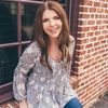  Lindsey Larou