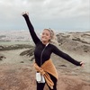  Caitlin Dye
